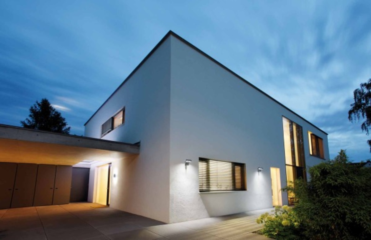 Außen­beleuchtung bei Elektro-Behringer GmbH & Co. KG in Hasloch